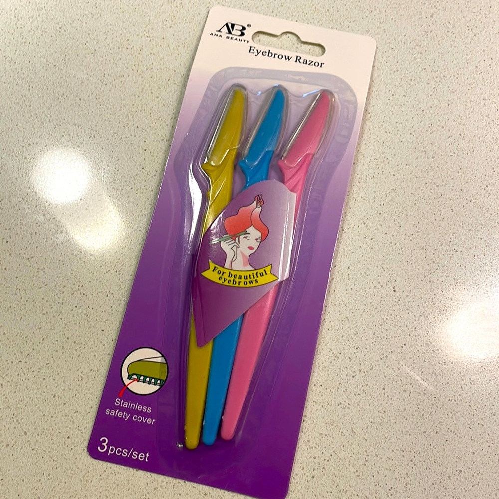 Brand New Eyebrow Razors - Picture 1 of 2